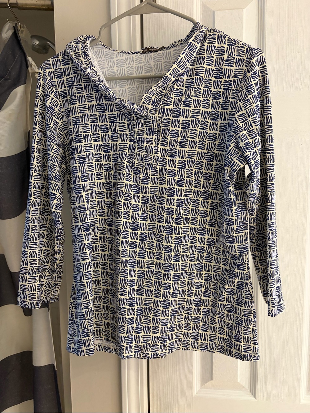 J. McLaughlin Catalina cloth blouse 3/4‎ sleeves navy cream medium